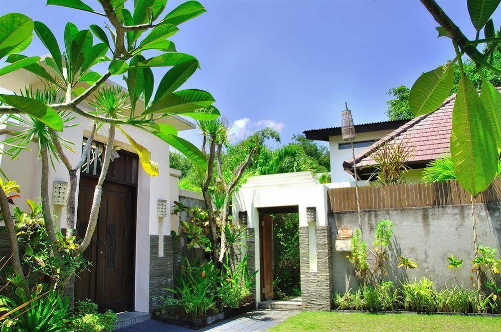 M Two Villas Seminyak Eksteriør bilde