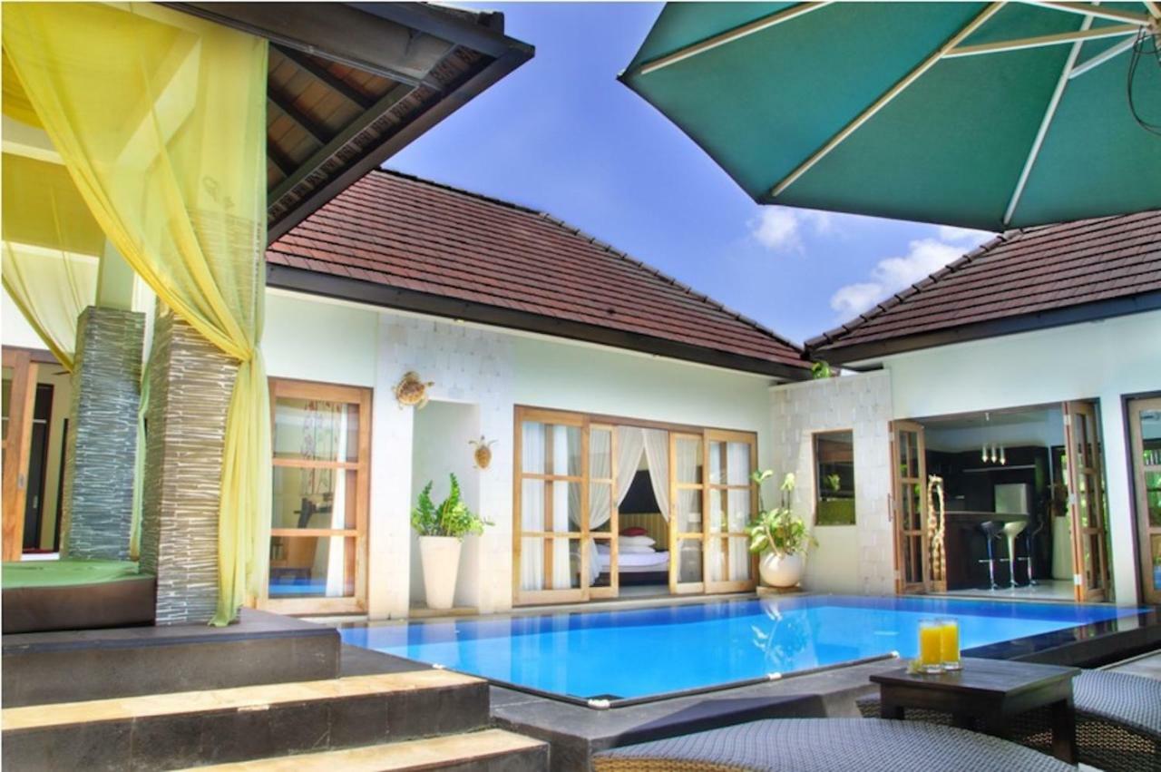 M Two Villas Seminyak Eksteriør bilde